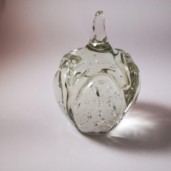 Vintage Clear Art Glass Strawberry Paper Weight - Picture 5 of 10